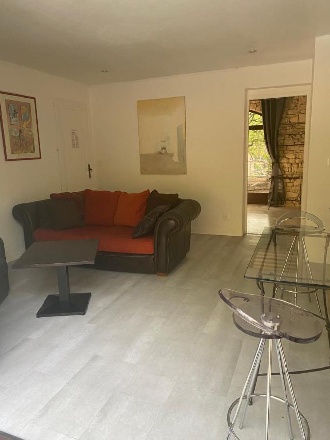 Hotel Lou Caleu Restaurant Le Rocher Des Abeilles Saint-Martin-de-Castillon Luaran gambar