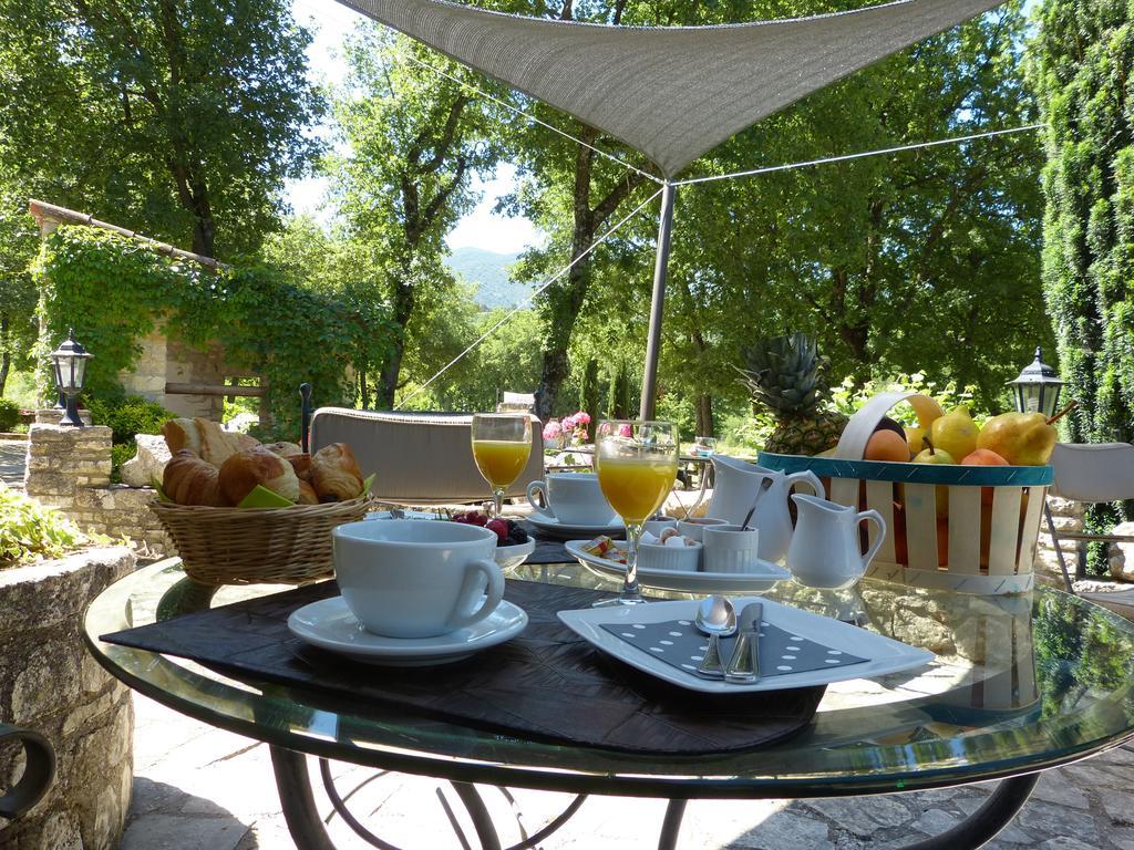 Hotel Lou Caleu Restaurant Le Rocher Des Abeilles Saint-Martin-de-Castillon Luaran gambar
