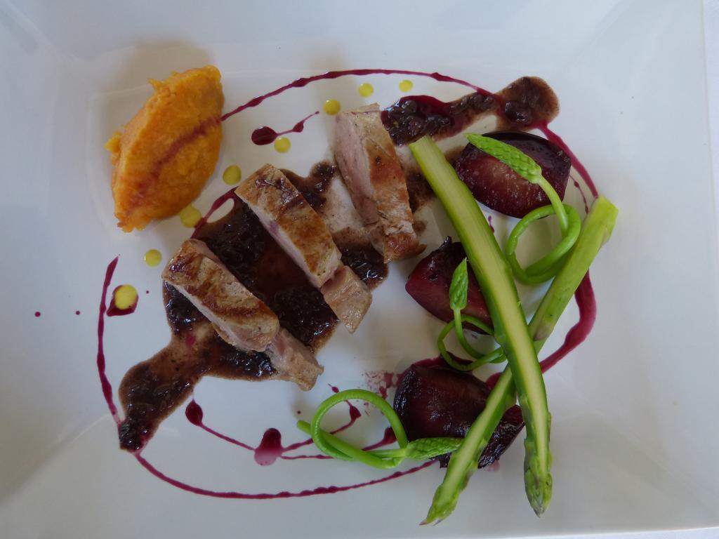 Hotel Lou Caleu Restaurant Le Rocher Des Abeilles Saint-Martin-de-Castillon Luaran gambar