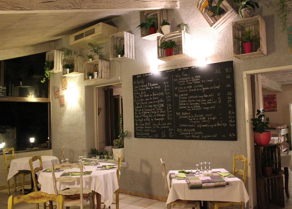 Hotel Lou Caleu Restaurant Le Rocher Des Abeilles Saint-Martin-de-Castillon Luaran gambar