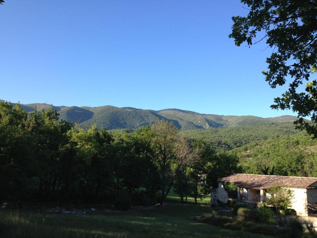 Hotel Lou Caleu Restaurant Le Rocher Des Abeilles Saint-Martin-de-Castillon Luaran gambar